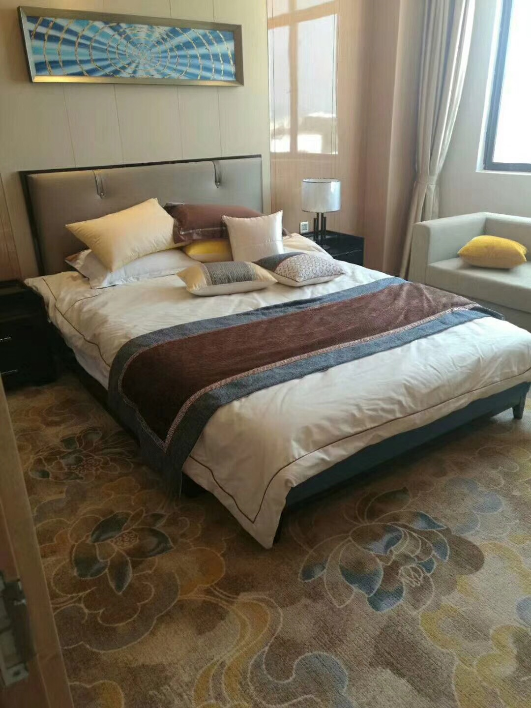 思進(jìn)家具